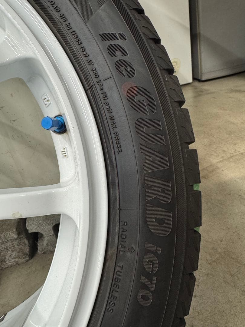 advan racing RC3 スタッドレス付