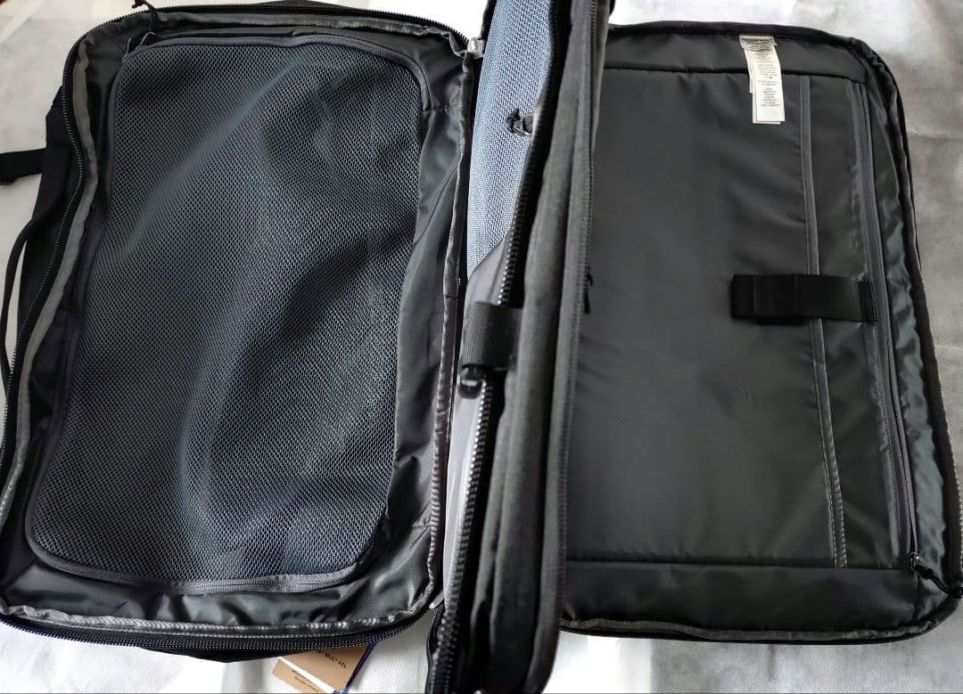 新品 未使用パタゴニア patagonia ブラックホールMLC 45L