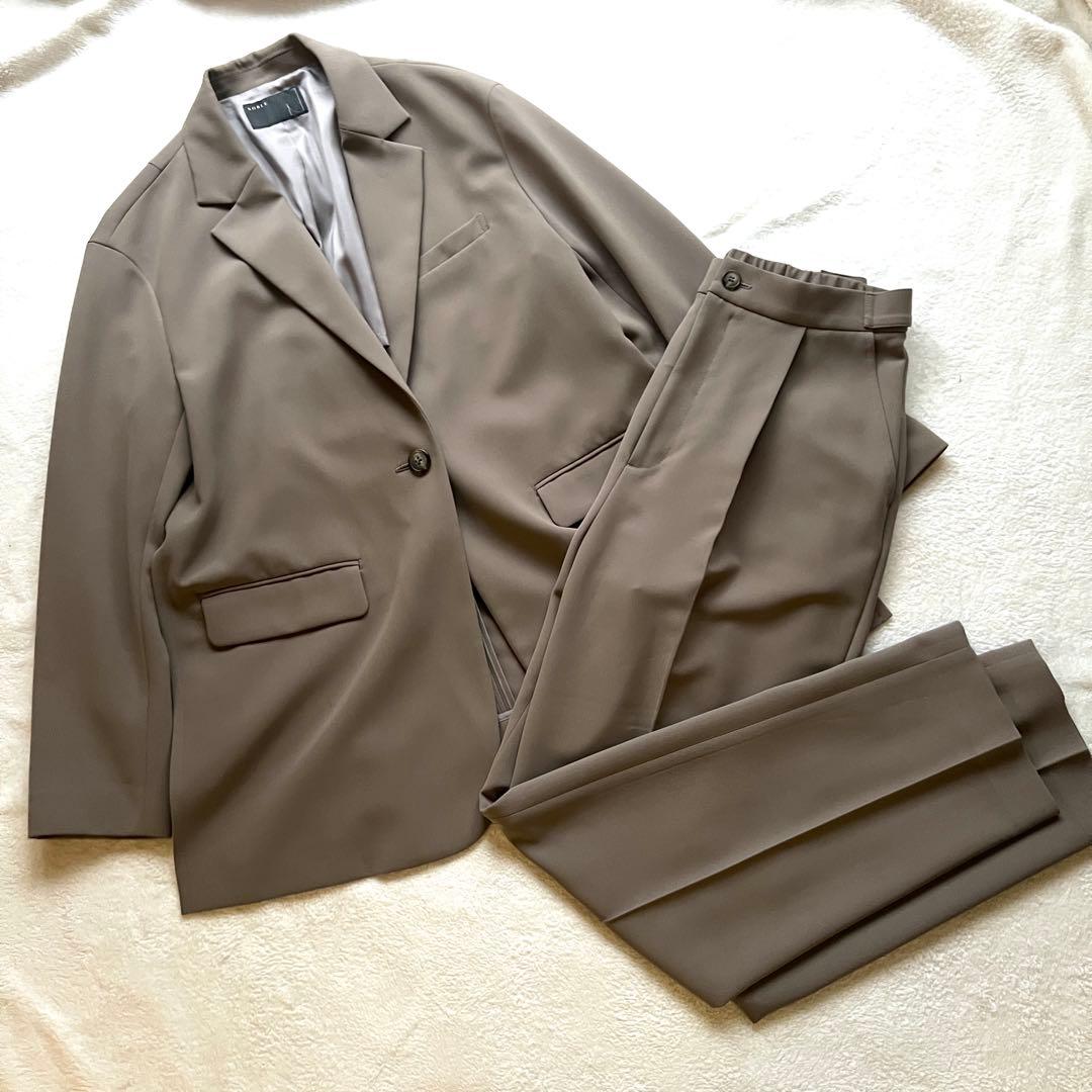 美品 NOBLE エステルソフトカルゼ セットアップ　ジャケット&パンツ