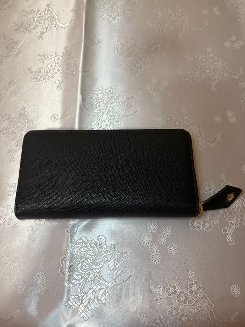 Vivienne Westwood ブラックラウンド、ファスナー長財布