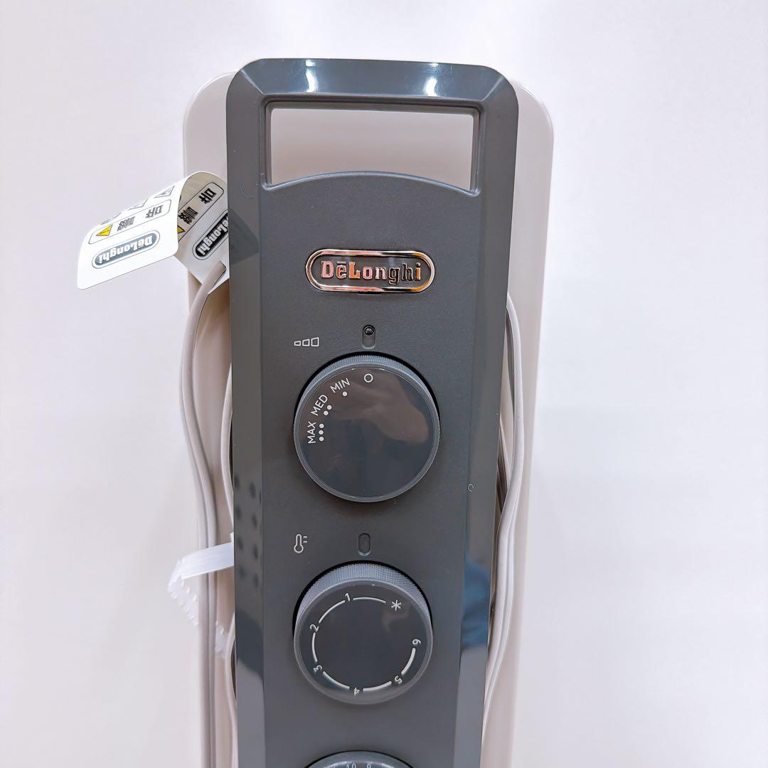 デロンギ　オイルヒーター ヴェルティカルド RHJ21F0812-GY