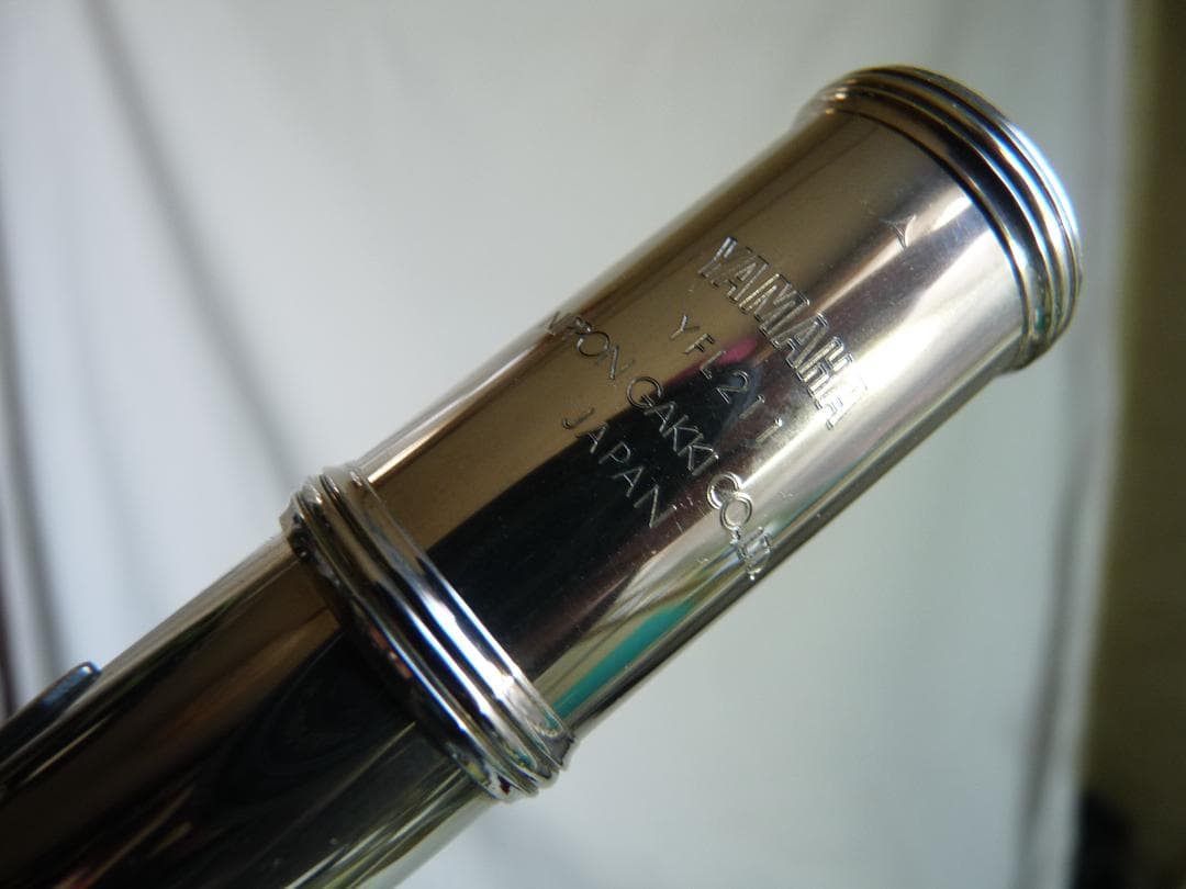 ヤマハ YFL-211 シルバーフルート 本体 ケース付き