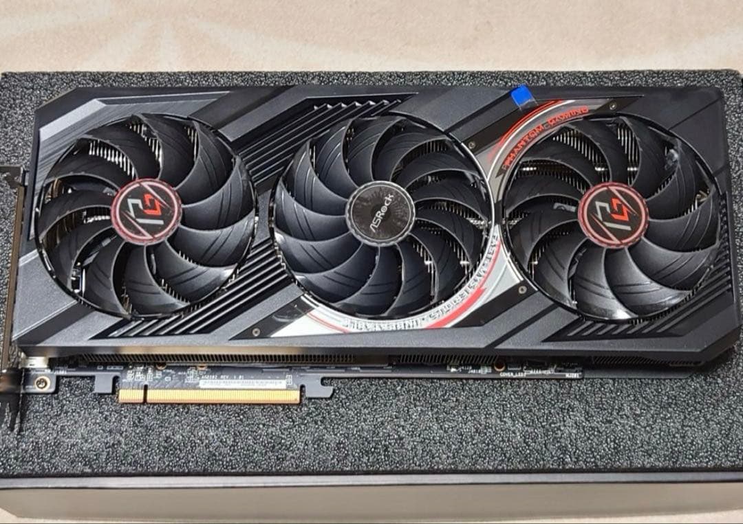 グラフィックボード・グラボ・ビデオカード Radeon RX7900XT Phantom Gaming 20GB OC