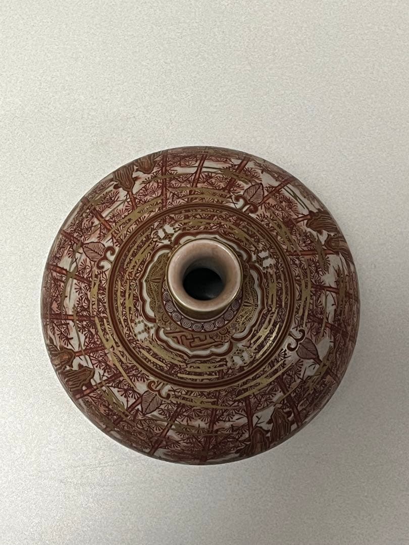 花瓶　金彩赤絵　湖東焼