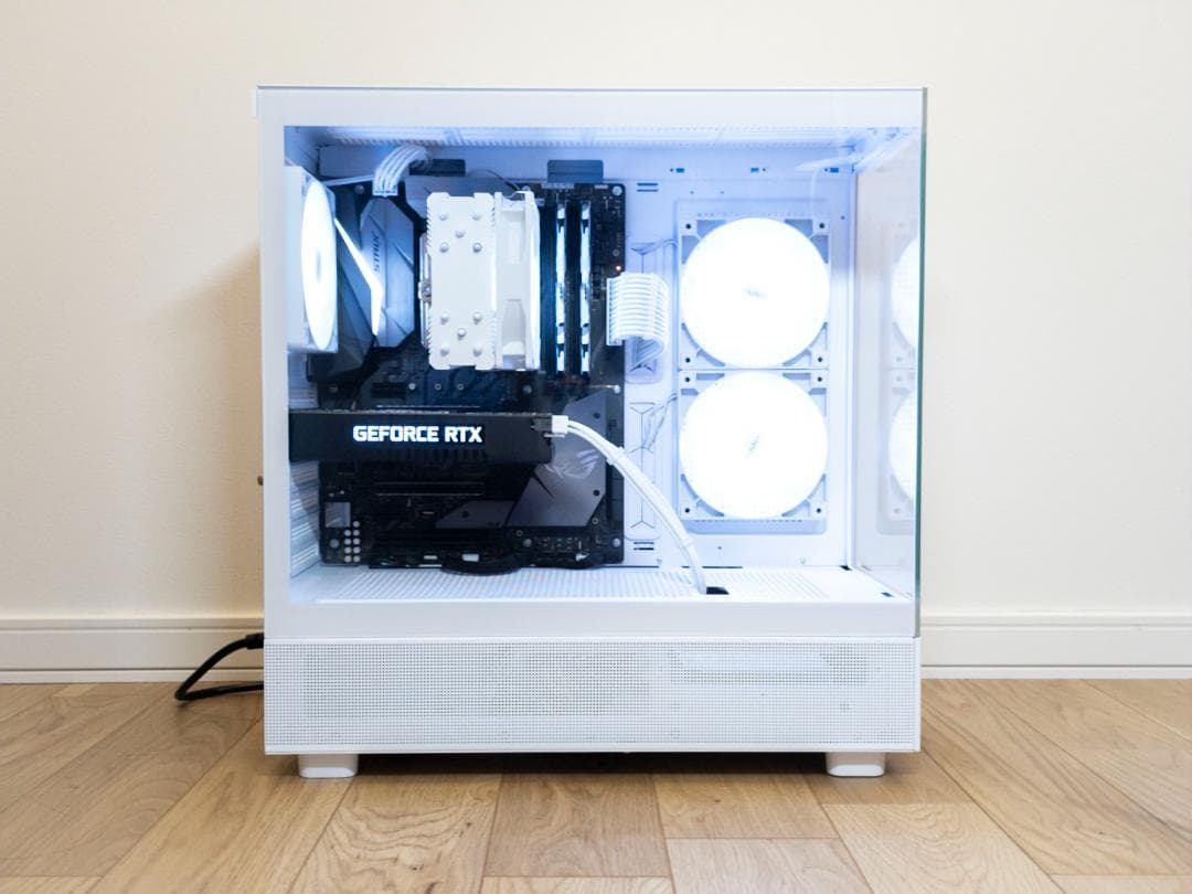 白ゲーミングPC RTX2060 / i5-9400 / NVMe512GB