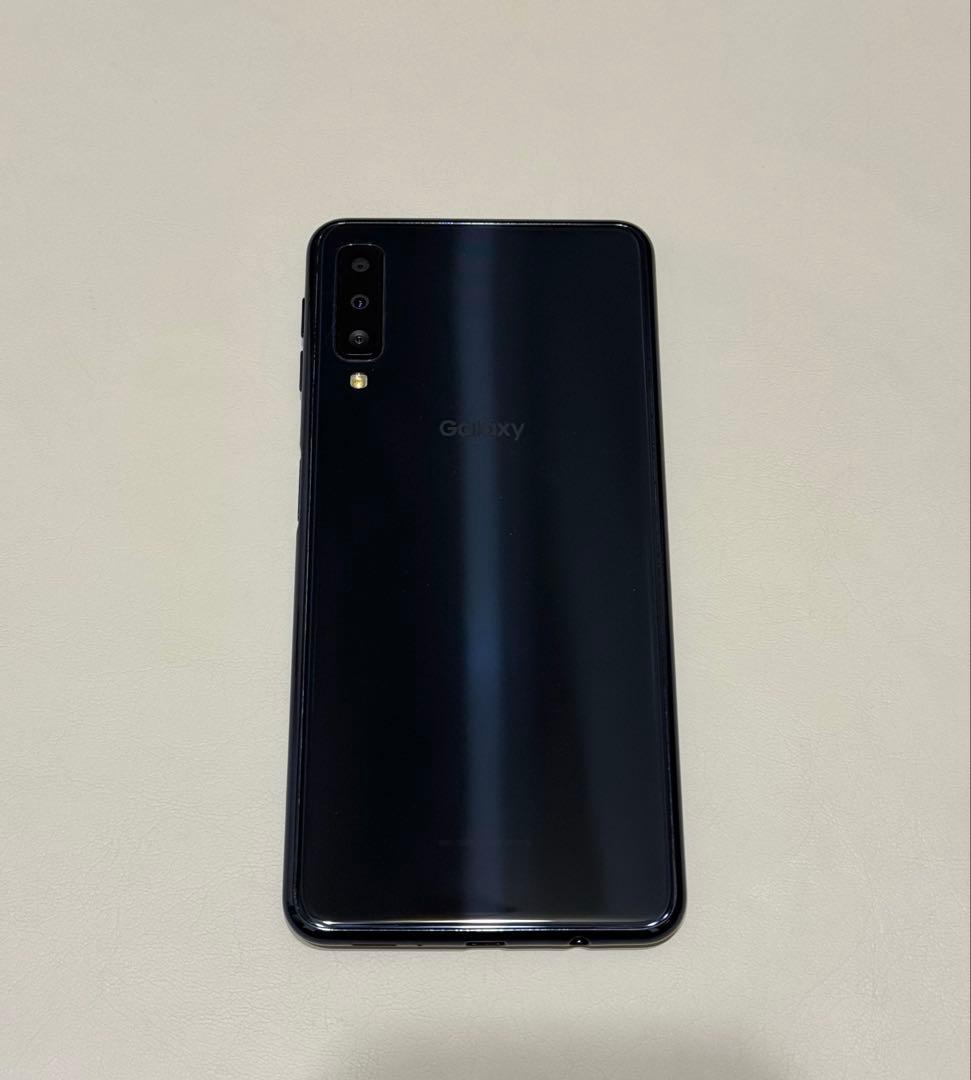 Samsung Galaxy A7 本体（手帳型ケース付き）