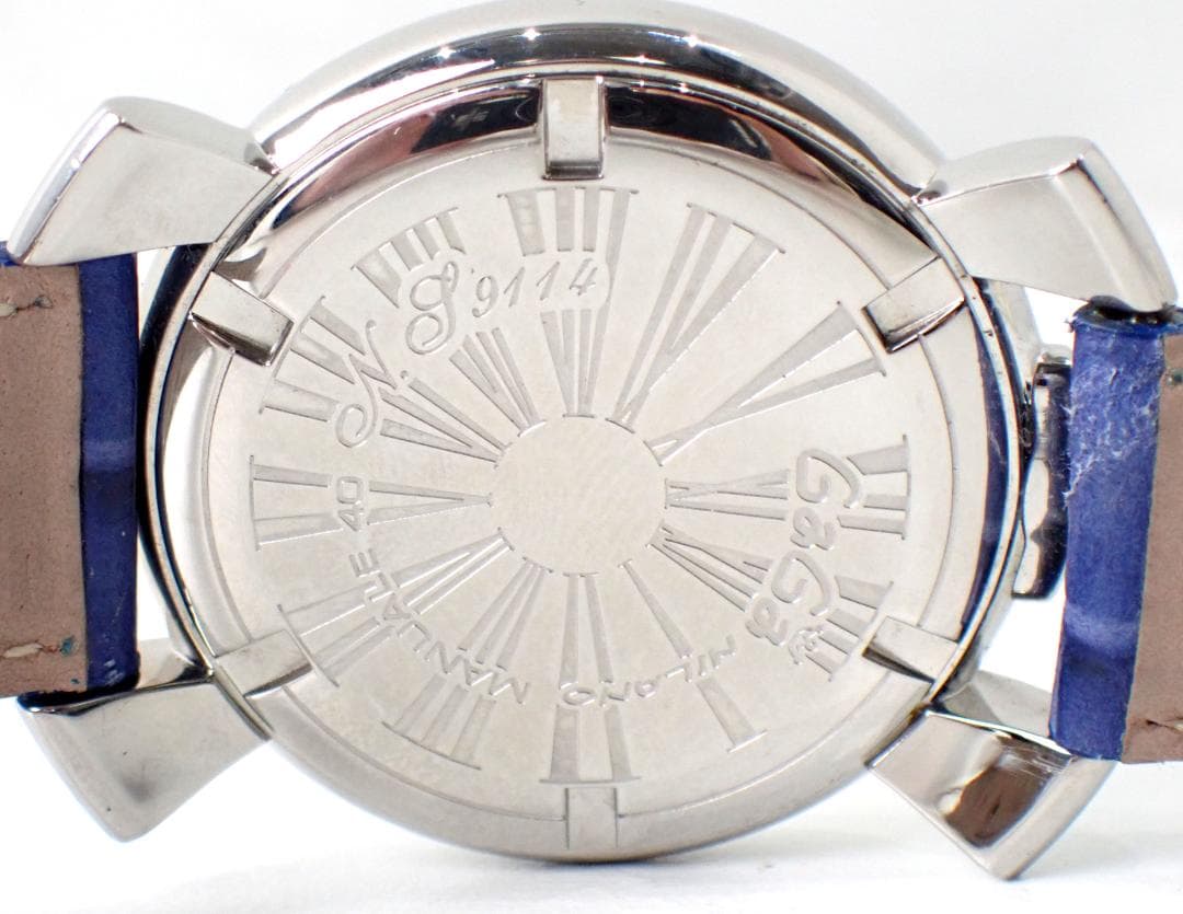 ガガミラノ マニュアーレ ダイヤ付き シェル文字盤 時計 クオーツ 40mm