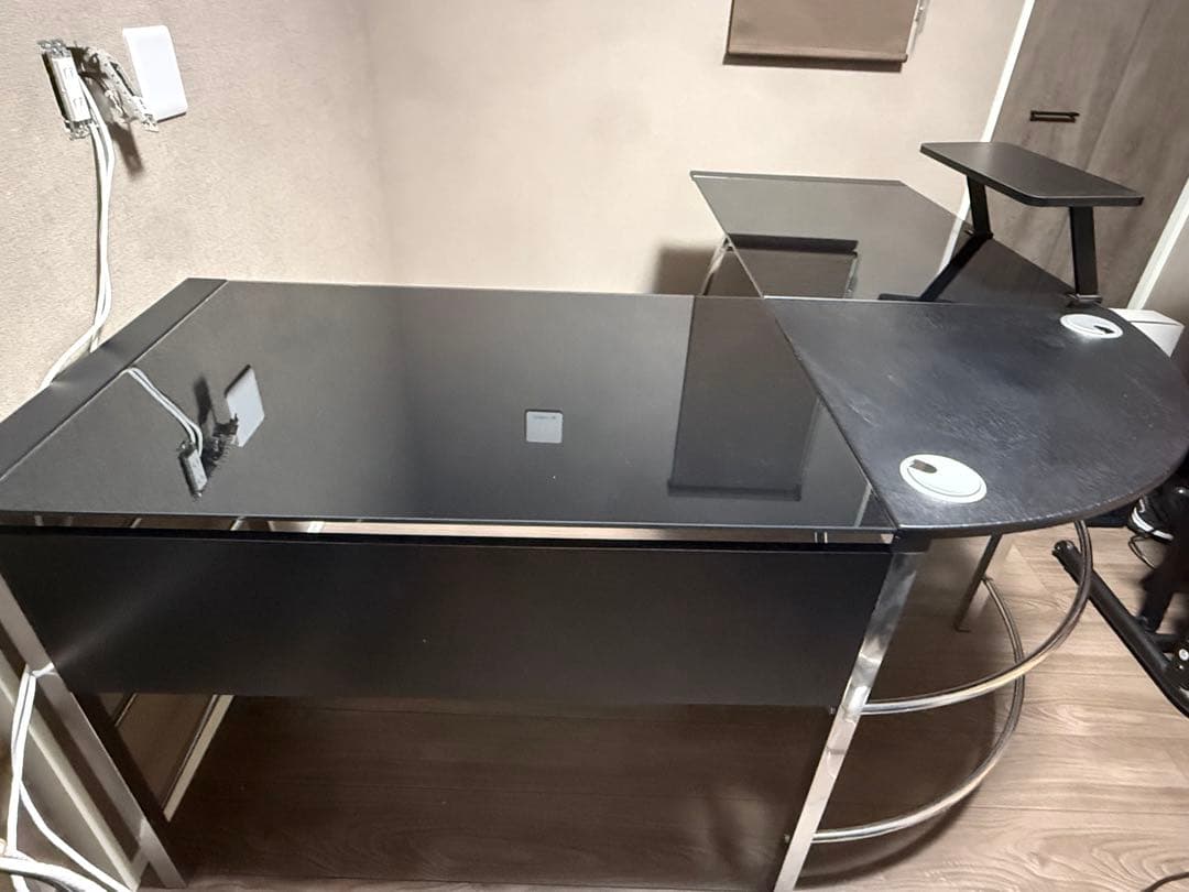 不二貿易パソコンデスクPCデスクブラック勉強机強化ガラス キーボードトレイ付