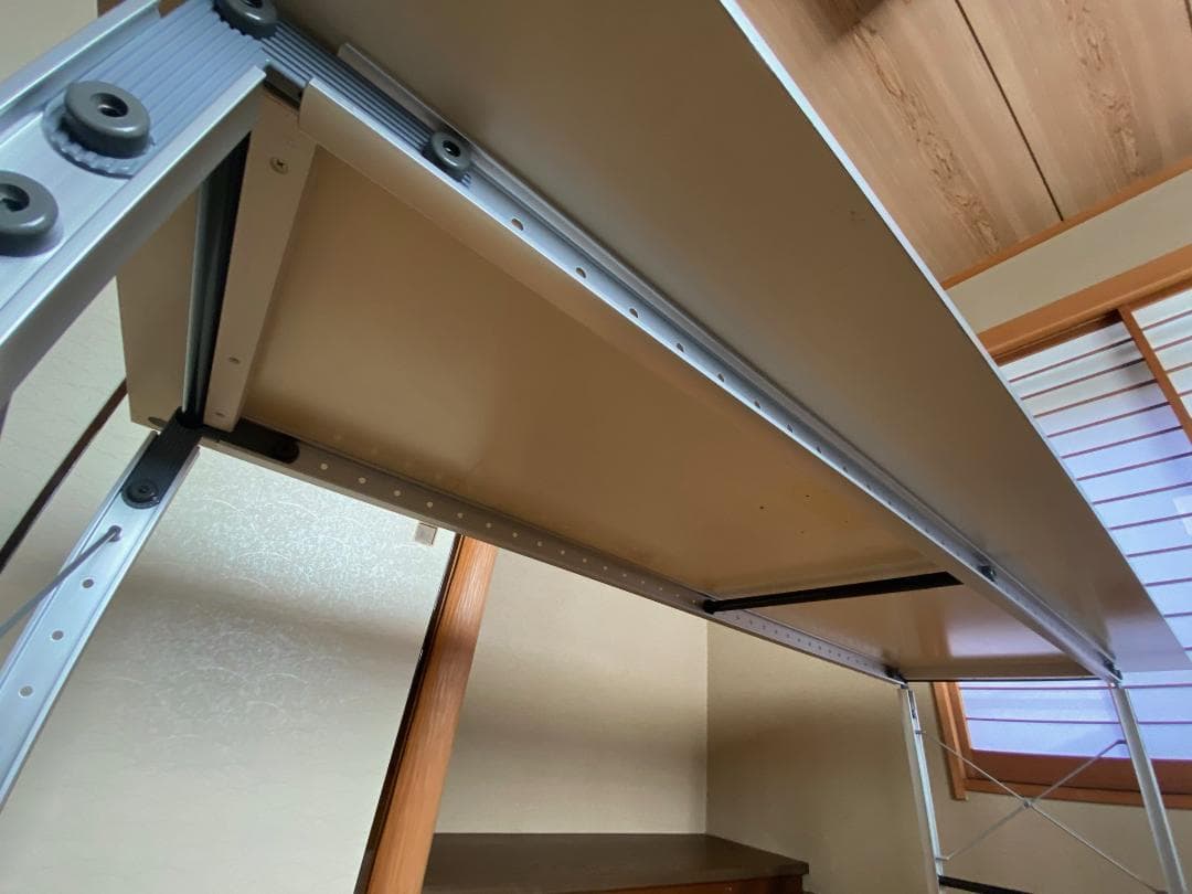 ワーキングデスク / 作業テーブル