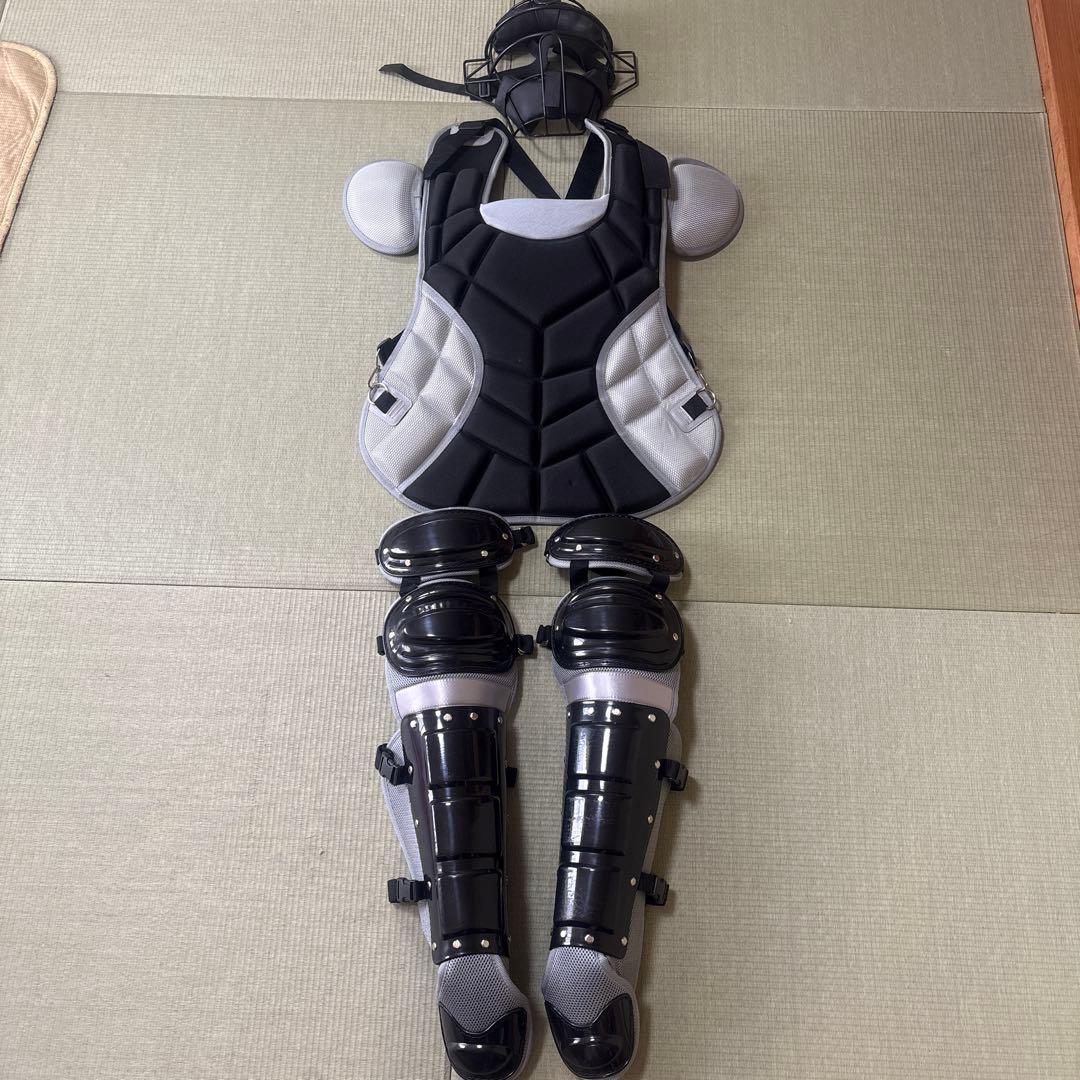タ*シ様 キャッチャー防具 黒とグレー フリーサイズ