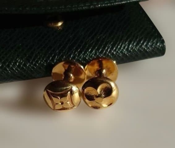 ルイ・ヴィトン　カフリンクス　ケース付き