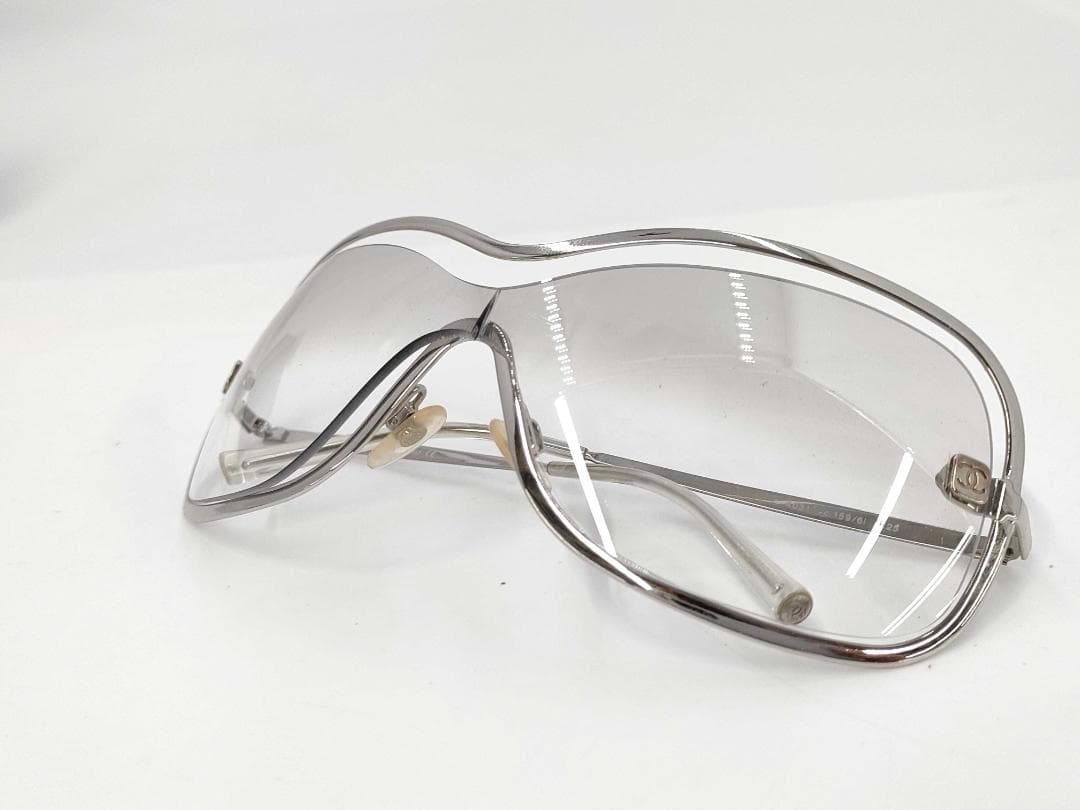 訳あり シャネル 4031 宇多田ヒカルモデル レンズ割れあり　702