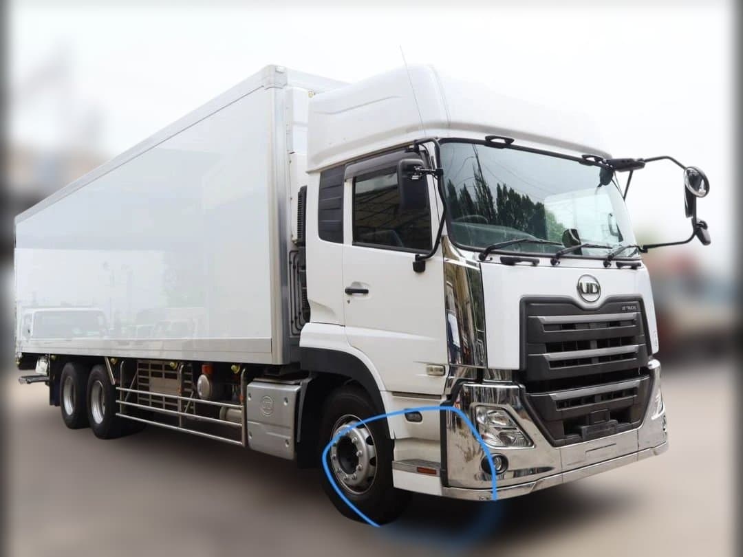 新品未使用 UDトラックス サイドステップ　左右セット