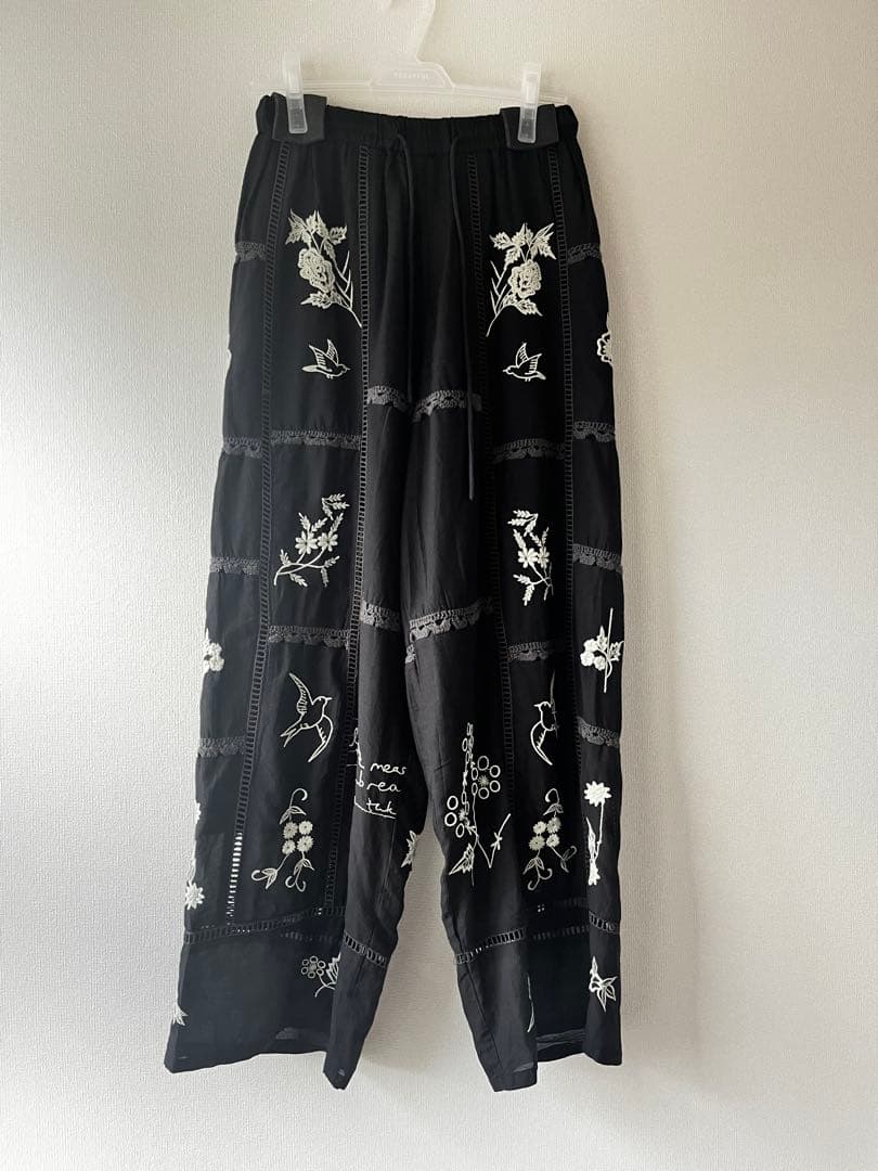 TODAYFULEエンブロイダリーパッチワークトラウザーズパンツ
