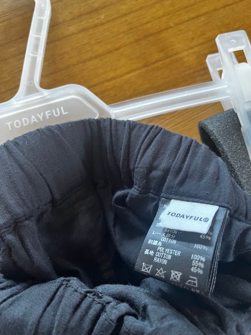 TODAYFULEエンブロイダリーパッチワークトラウザーズパンツ