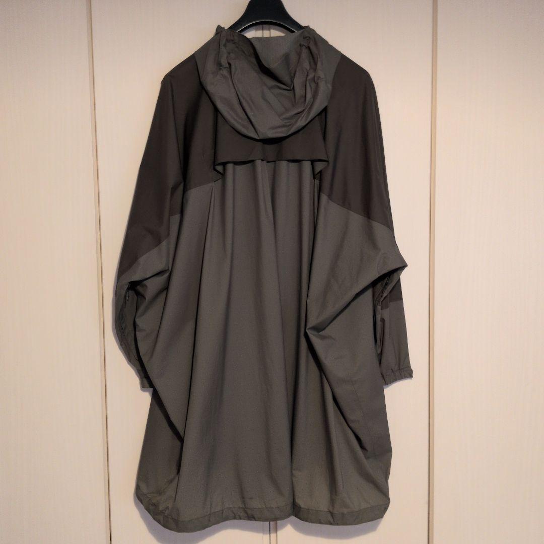 美品！ノースフェイス　タグアンポンチョ　Mサイズ　カーキ　グリーン　ニュートープ