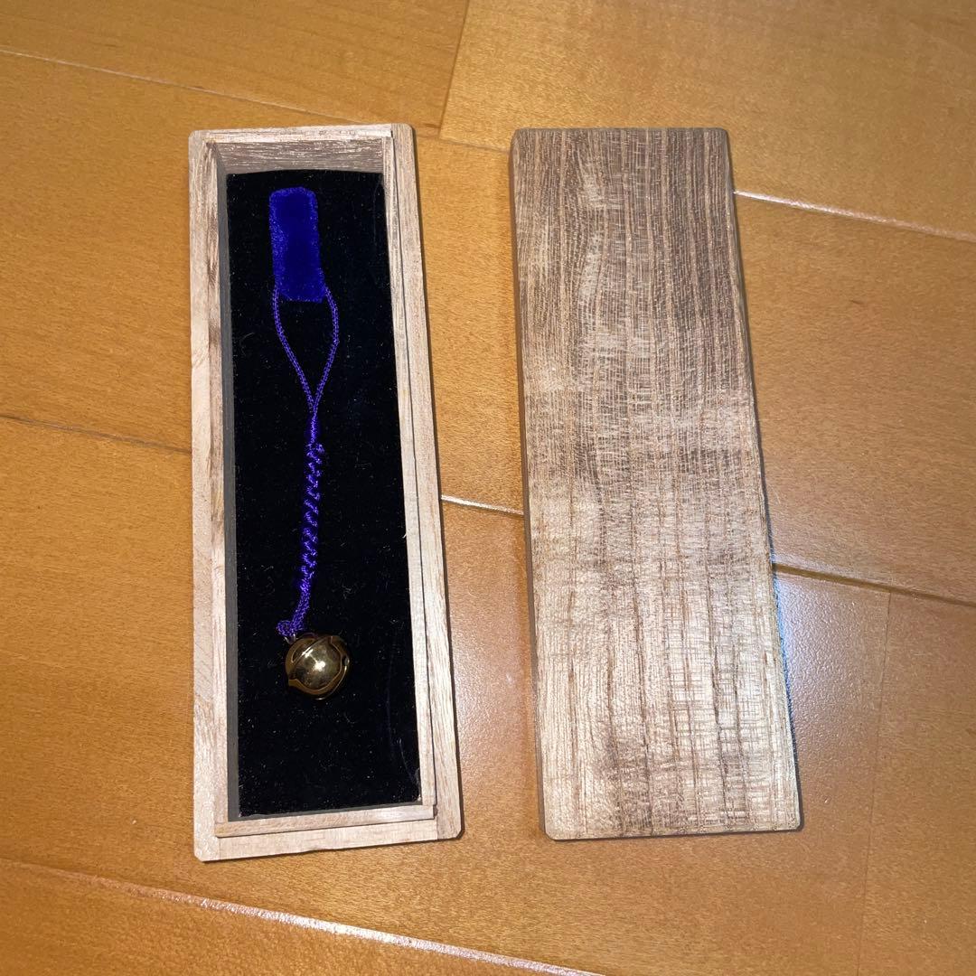 鈴付きストラップ K18