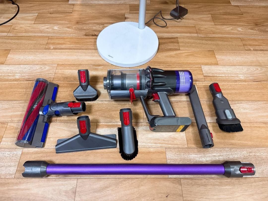 【分解洗浄済】303- ダイソン dyson SV18 掃除機 作動品