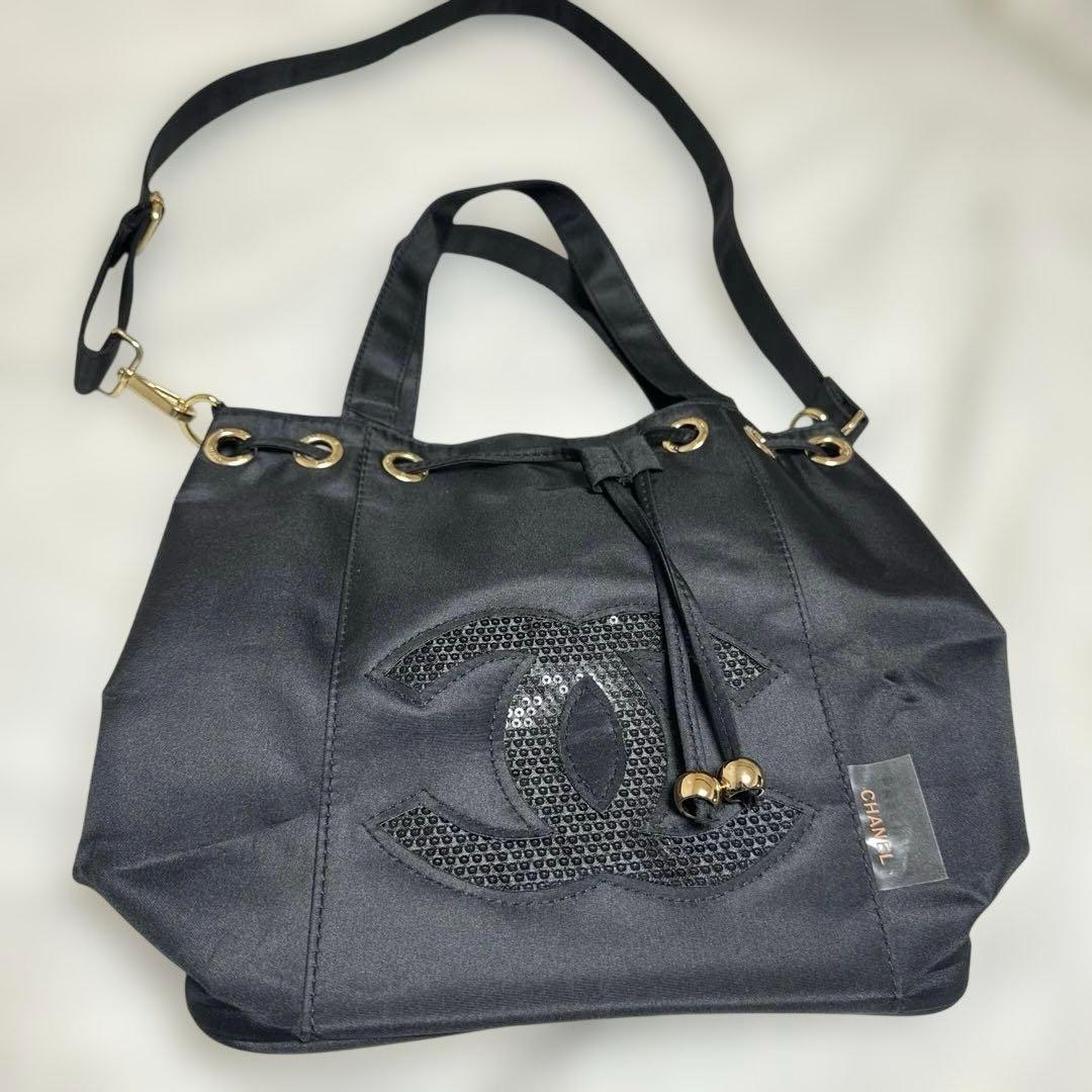 CHANEL ブラック ノベルティ　ショルダーバッグ　スパンコール