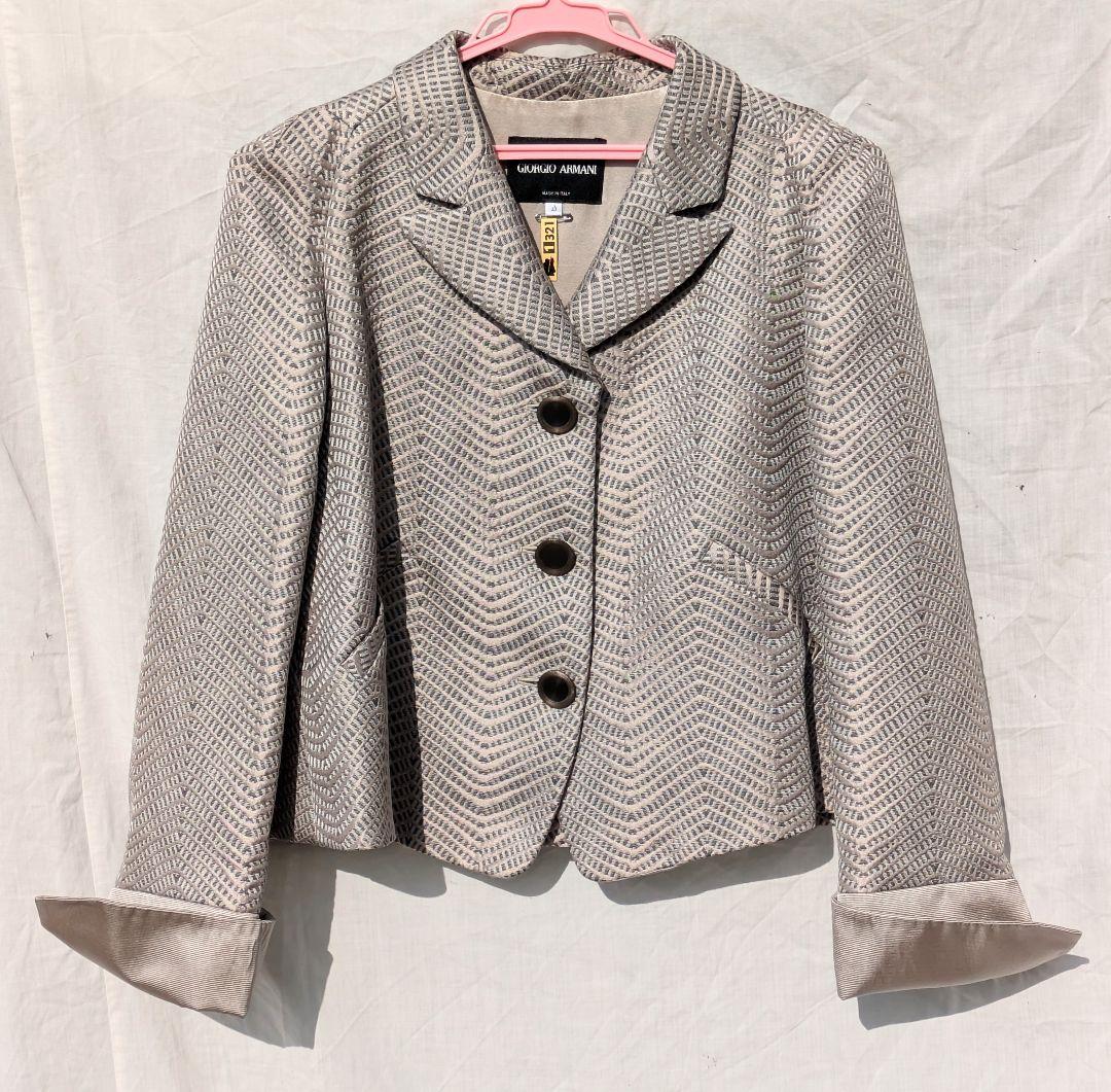 ジョルジオアルマーニ　美品　ジャケット　気品のある　優雅　サイズ40