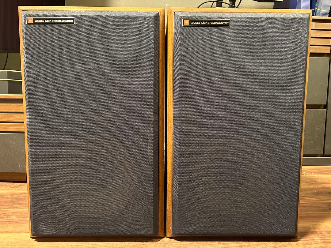 JBL 4307-3ウェイブックシェルフ型スピーカー2個セット　中古