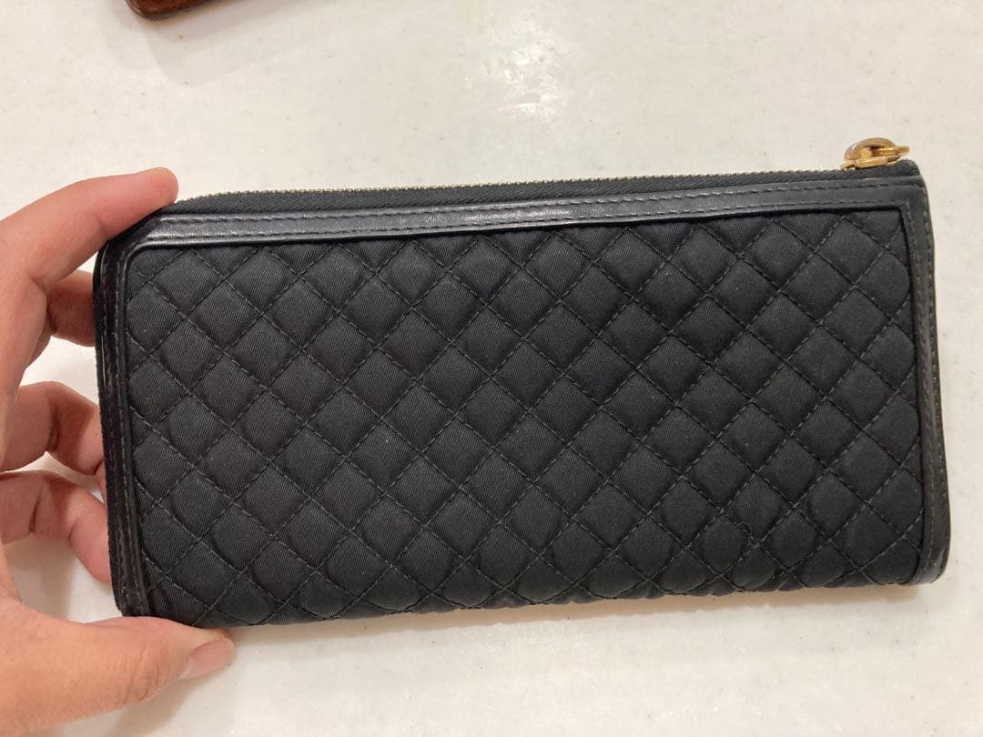 Prada プラダ長財布