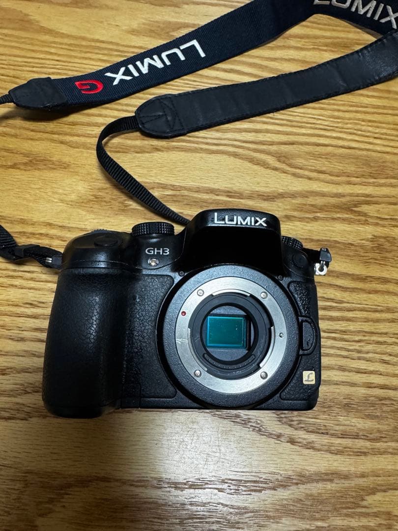 Panasonic LUMIX GH3 ミラーレス レンズ付