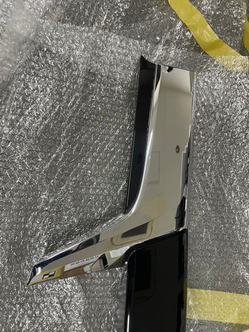 ZRR80 ノア、ヴォクシー　リアガーニッシュ