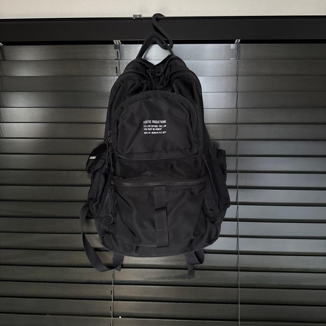 COOTIE ブラックナイロンリュック 多ポケット