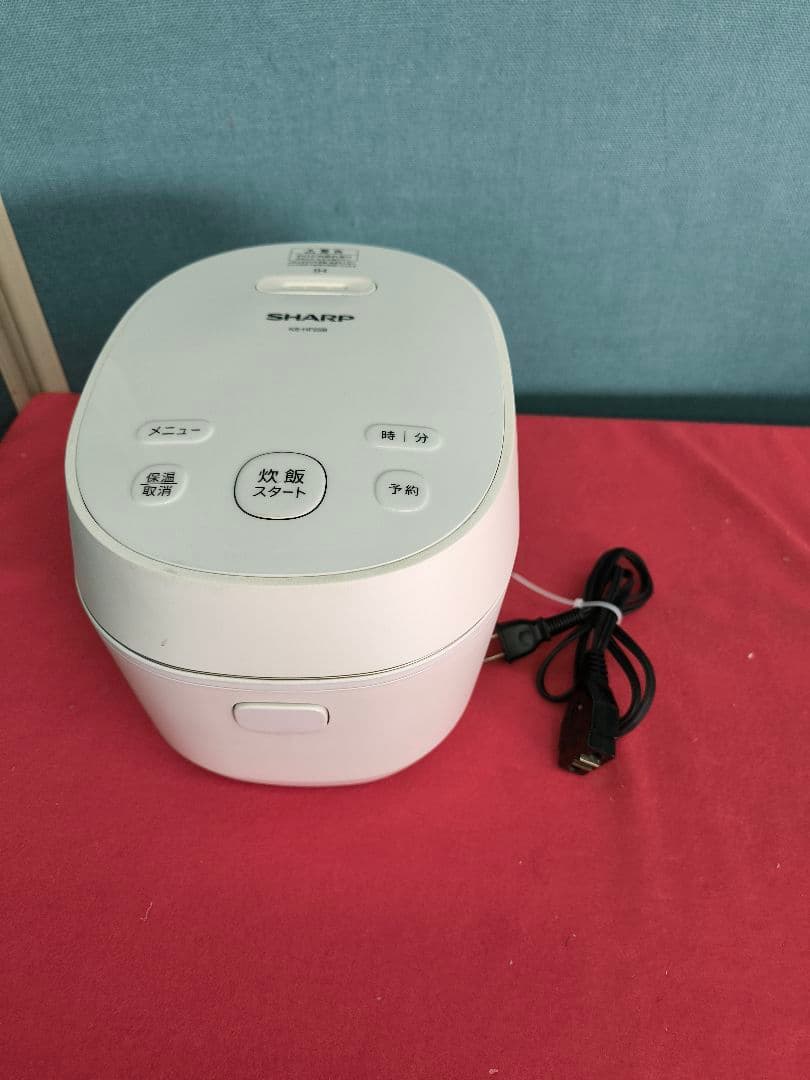 2023年製美品　シャープ IH炊飯器 3合 一人暮らし　KS-HF05B-W