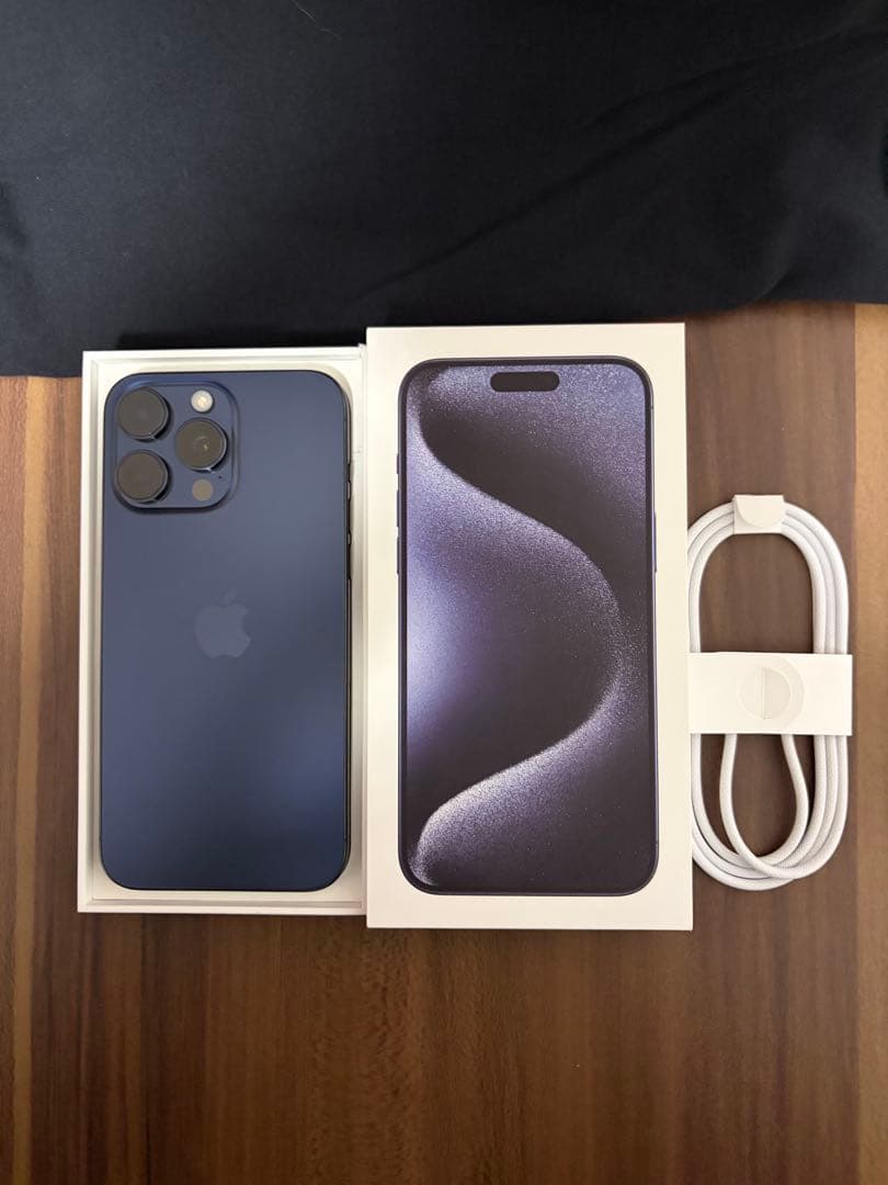 iPhone 15 Pro Max 256GB ブルーチタニウム SIMフリー