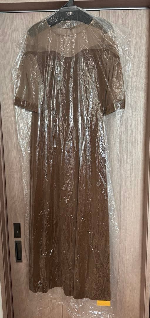 【新品未開封 タグ付】pinue ベロア×チュールドレス MARRON M