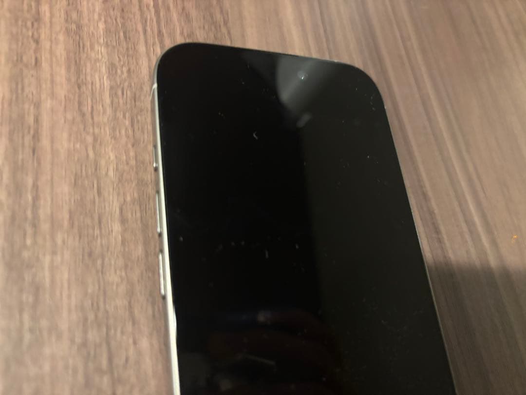 Apple iPhone 16pro本体　美品