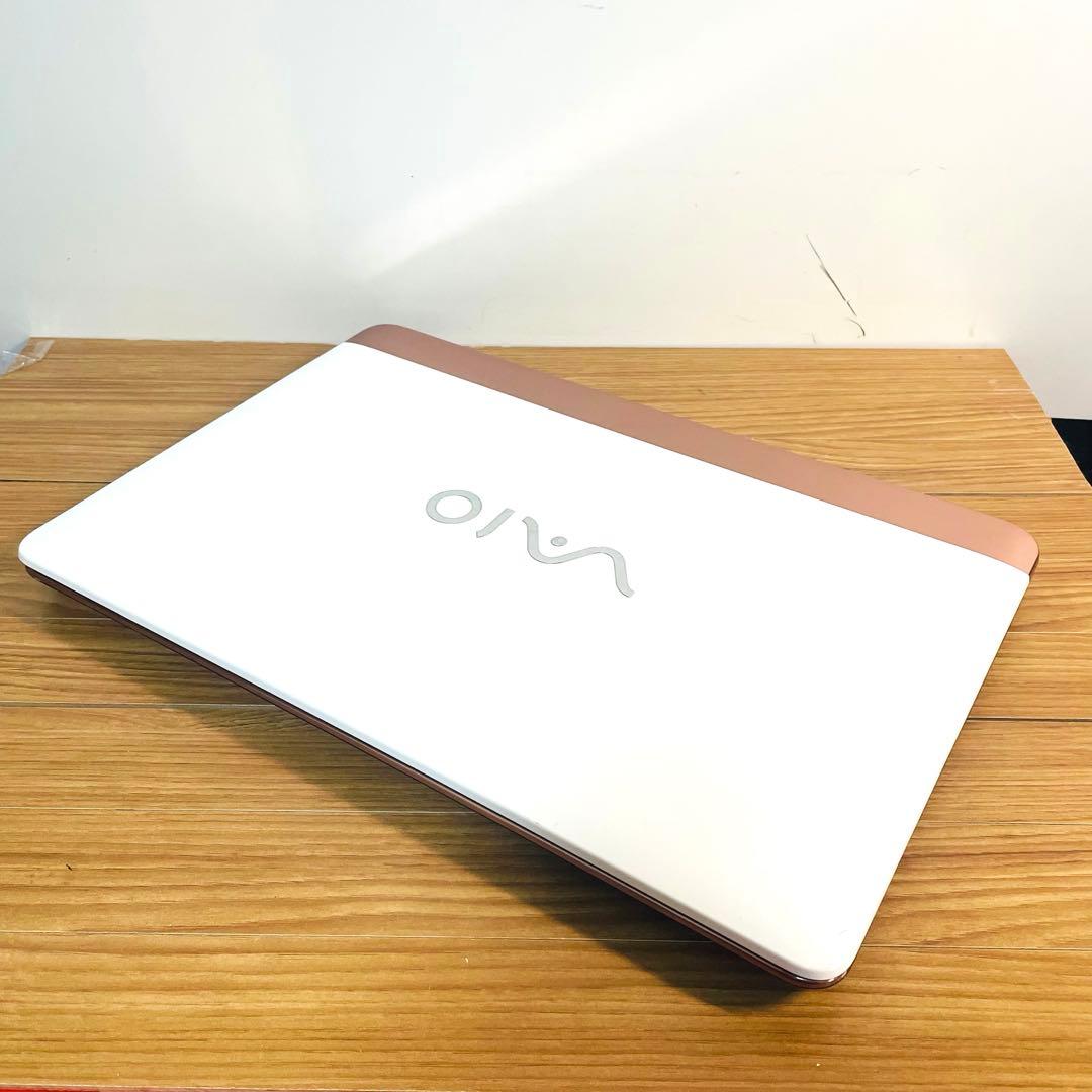 美麗デザイナーズホワイトVAIO SSDメモリ8Gwin11オフィスDVDカメラ