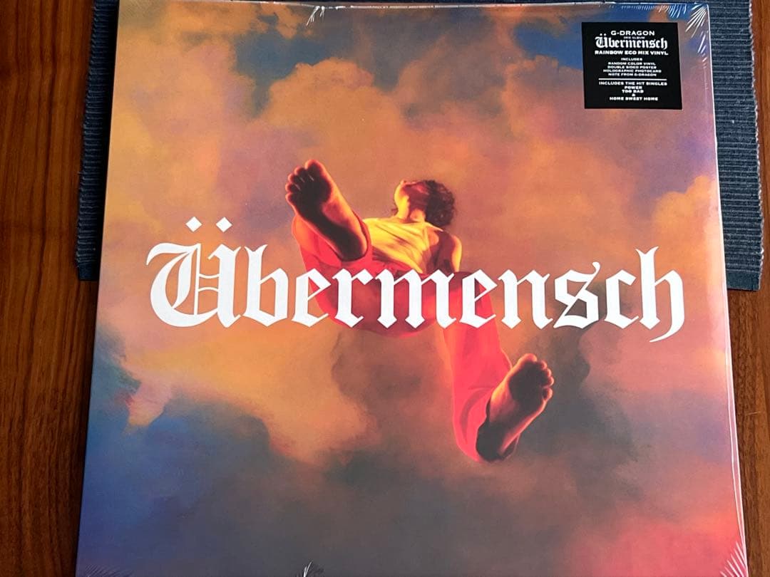 本日24日値下げ中！G-DRAGON ÜBERMENSCHレコード