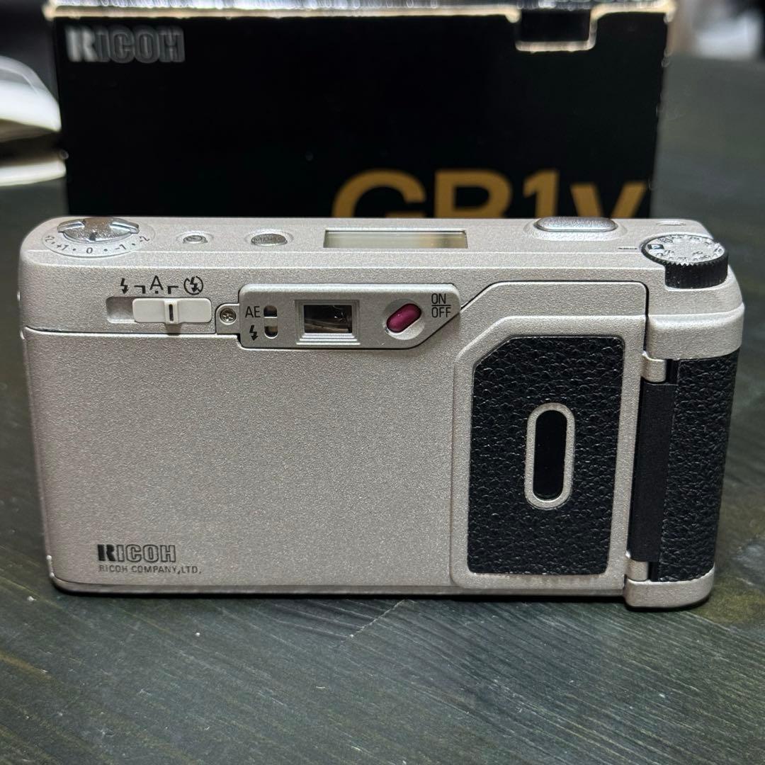 RICHO GR1v シルバー　コンパクトフィルムカメラ