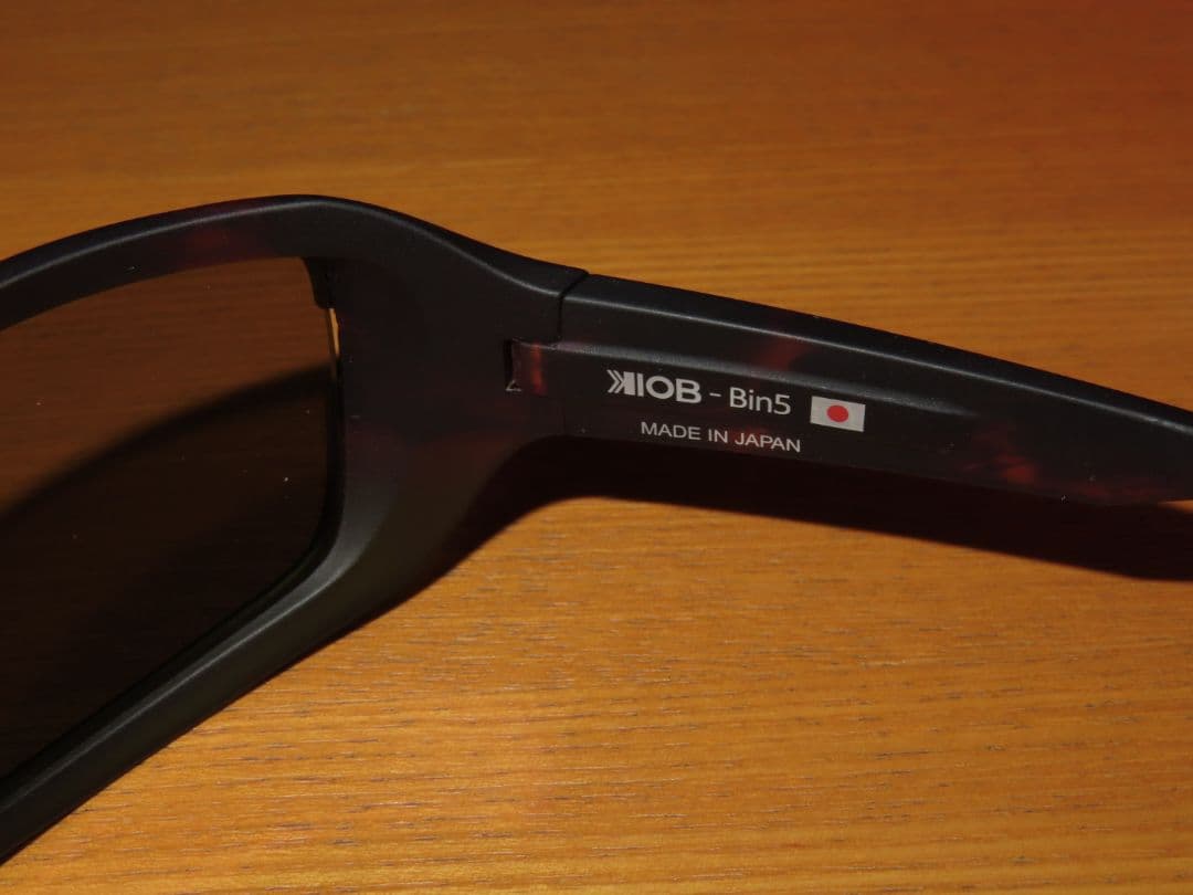 イヨケン/KIOB/Bin5/グラスホッパー/トゥルービュースポーツ/ゴールド