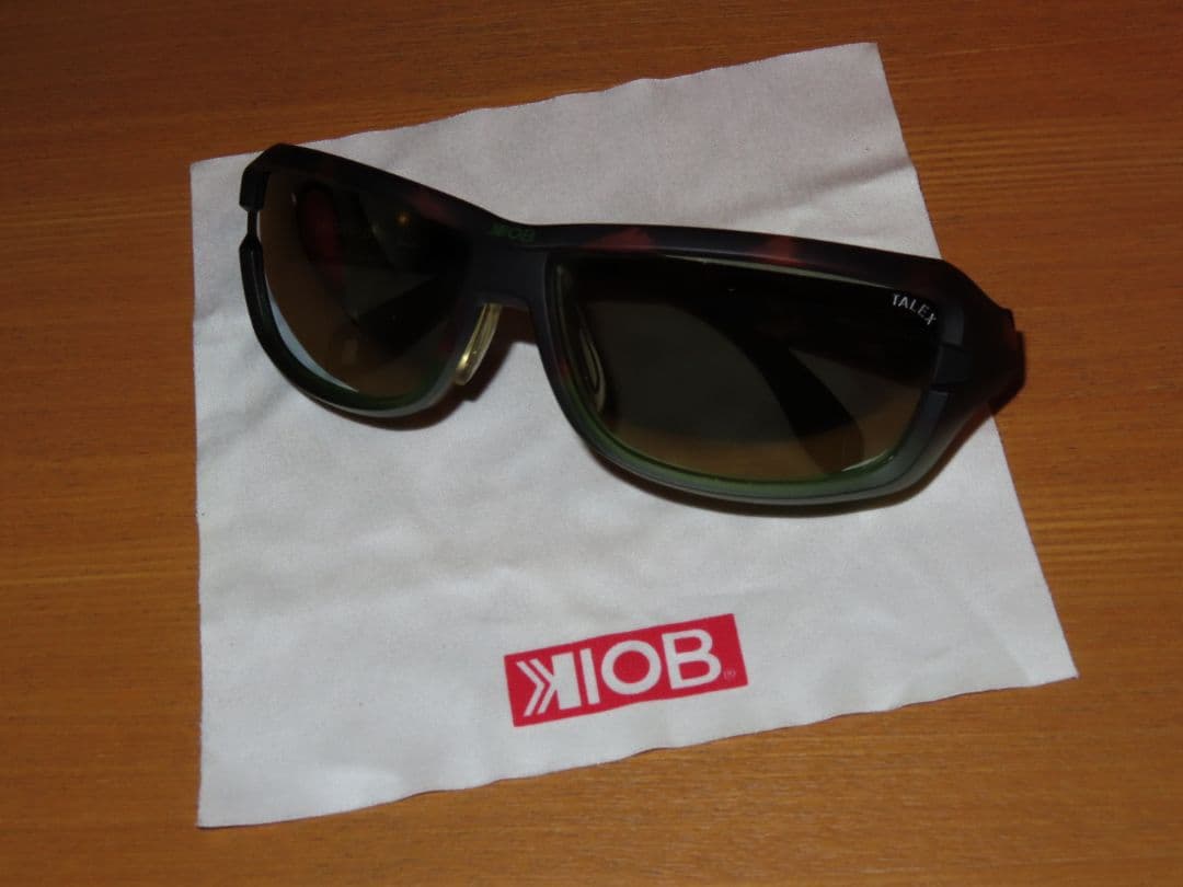 イヨケン/KIOB/Bin5/グラスホッパー/トゥルービュースポーツ/ゴールド