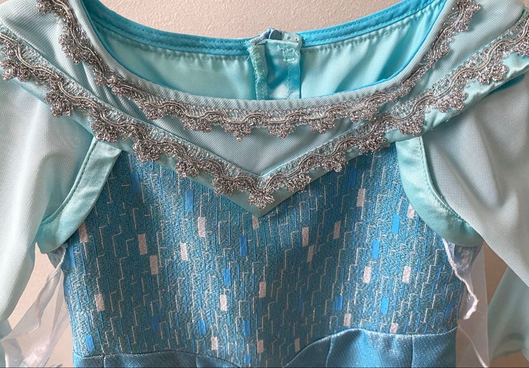 ビビディバビディブティック　エルサ＊ヘアピン付【サイズ110】