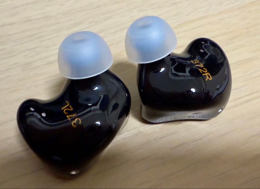 イヤホン THIEAUDIO V16 DIVINITY