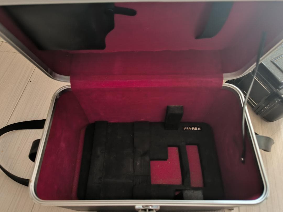 Mamiya RB67 中判カメラ　付属品・ケース付