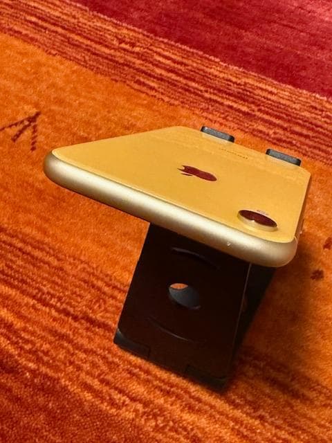 iPhoneXR 128GB イエロー