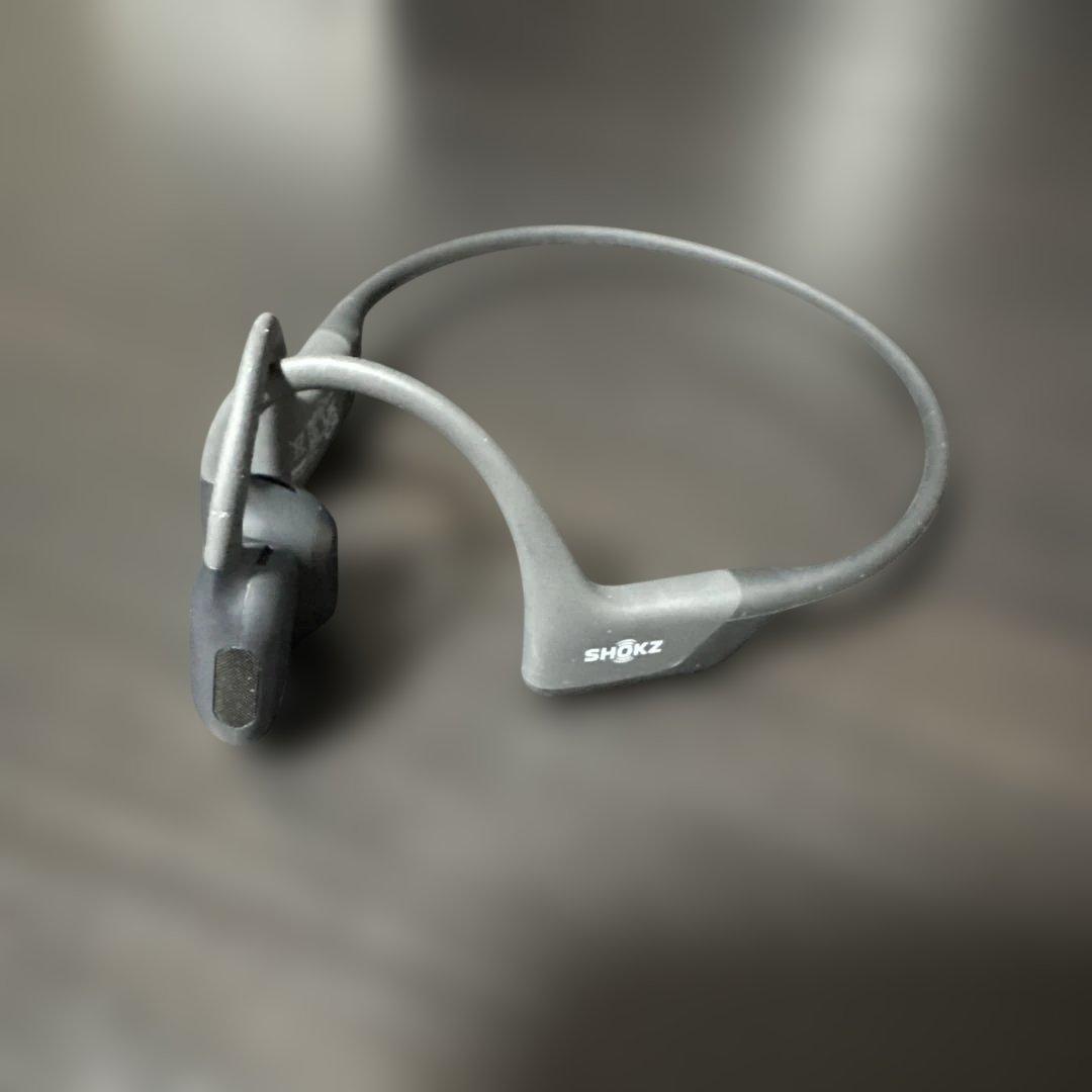 SHOKZ OPENRUN PRO（骨伝導イヤホン）