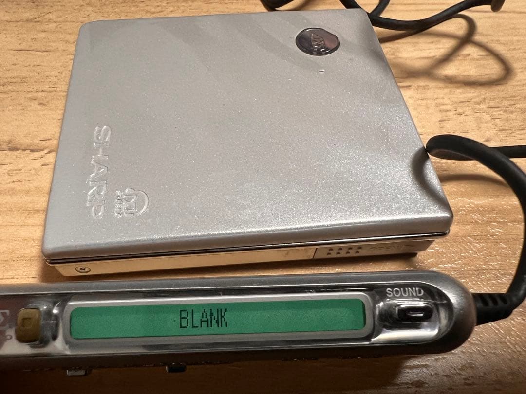 SHARP ポータブルMDプレーヤー Auvi 充電スタンド付き