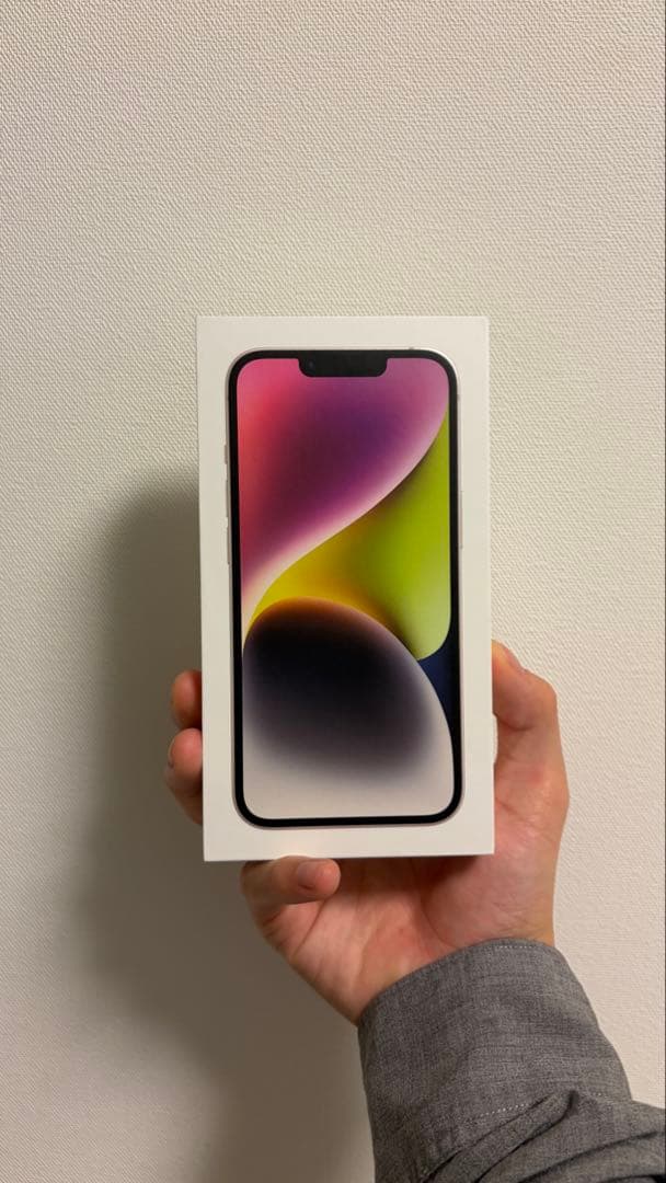 Apple iPhone 14 128GB スターライト　本体