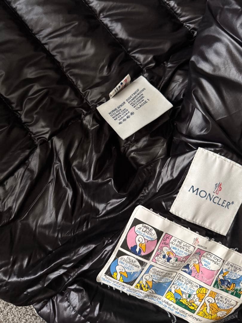 MONCLER ダウンジャケット 黒サイズ3