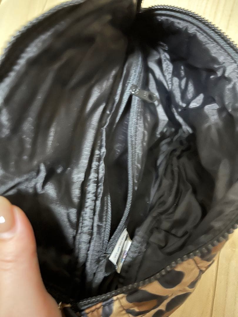 ⭐︎美品⭐︎UGG ヒョウ柄 ボディバッグ