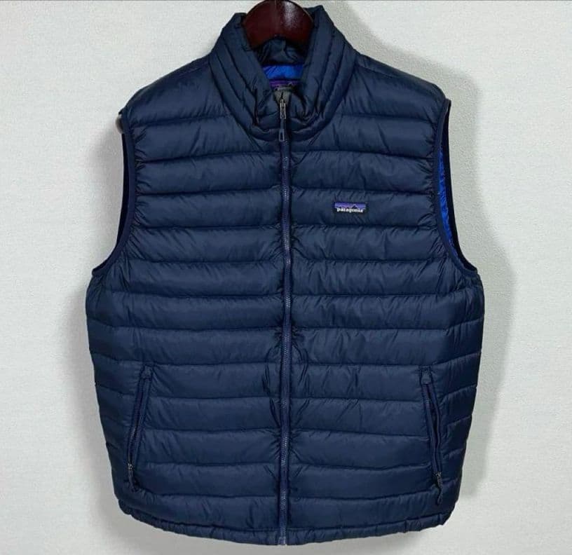 美品 XL patagonia 2017年製 ダウンセーターベスト ネイビー