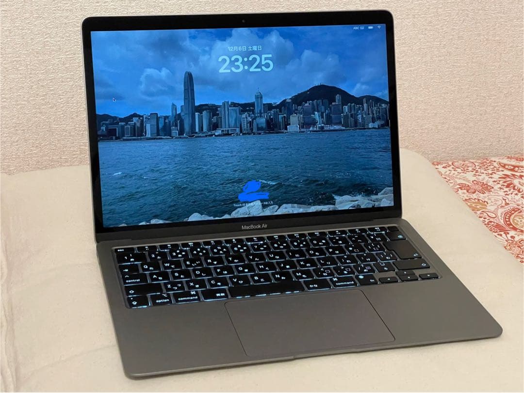 MacBook Air 13.3 インチ (2020) / スペースグレー