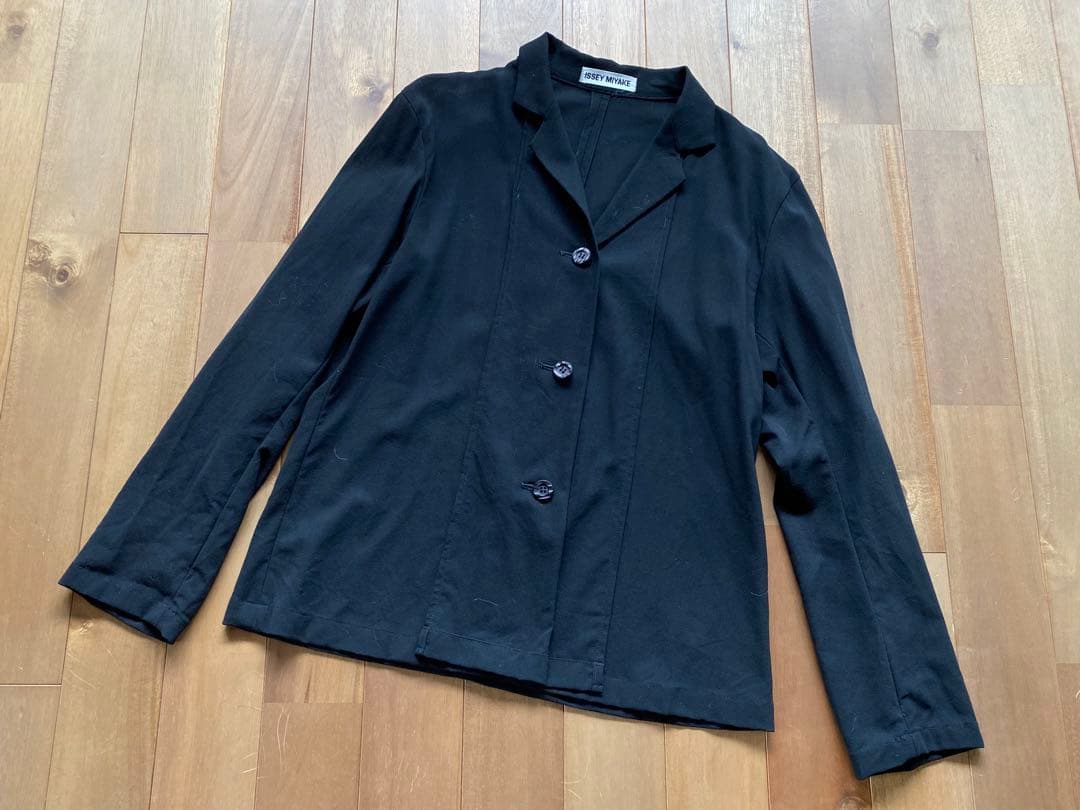 美品★ISSEY MIYAKEイッセイミヤケ　薄手ジャケット